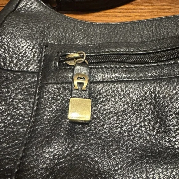 Vintage Etienne Aigner Classic Shoulder Bag Purse Genuine Pebbled Leather - Picture 2 of 7